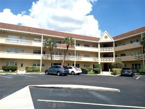 Building Photo - 2041 Australia Way W