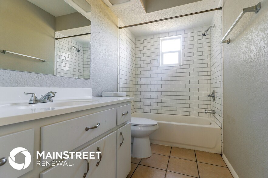 Building Photo - 3302 Coronet Ct