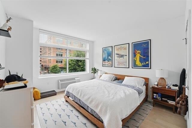 Building Photo - 1400 Hudson St