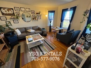 Building Photo - 20 Lincoln Pky