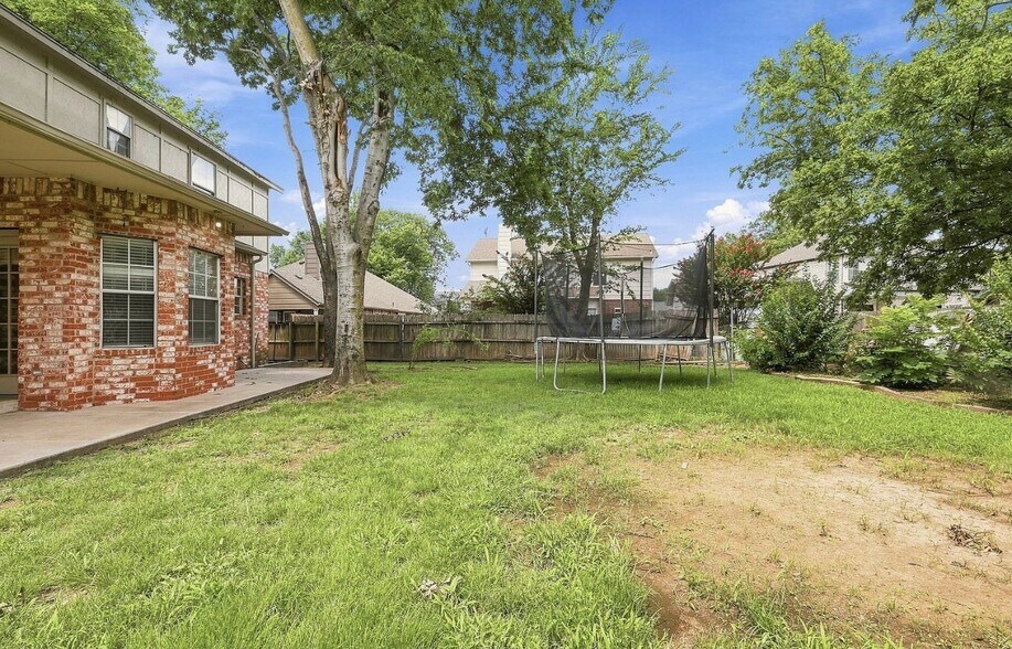 Building Photo - 3828 W Galveston St