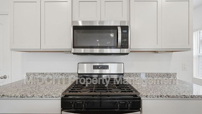 Building Photo - 255 Granary Dr