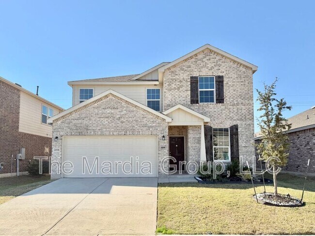 Building Photo - 2006 Hummingbird St