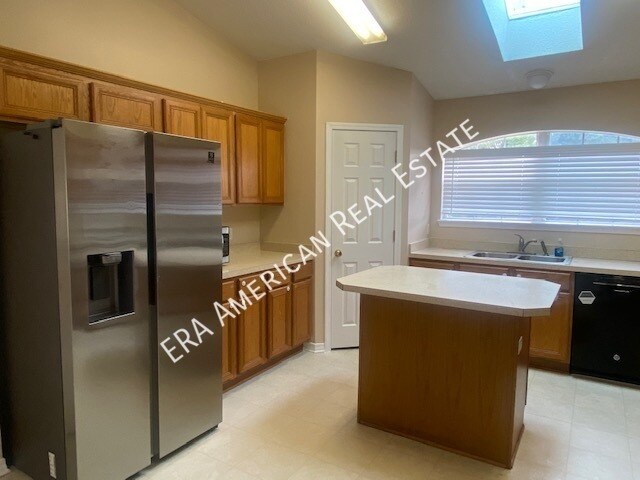 Building Photo - 1324 Jeffrine Dr
