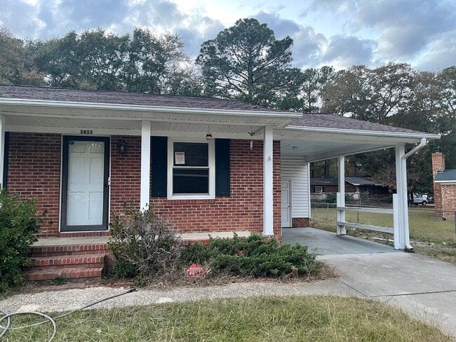 Building Photo - 3 BED 2 BATH IN FAYETTEVILLE NC