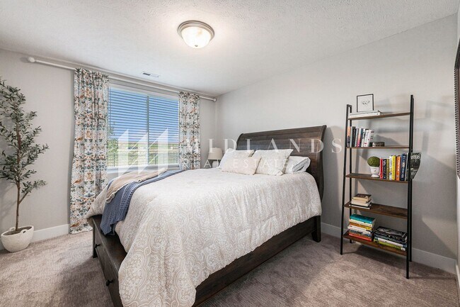 Building Photo - Belterra Beauty!