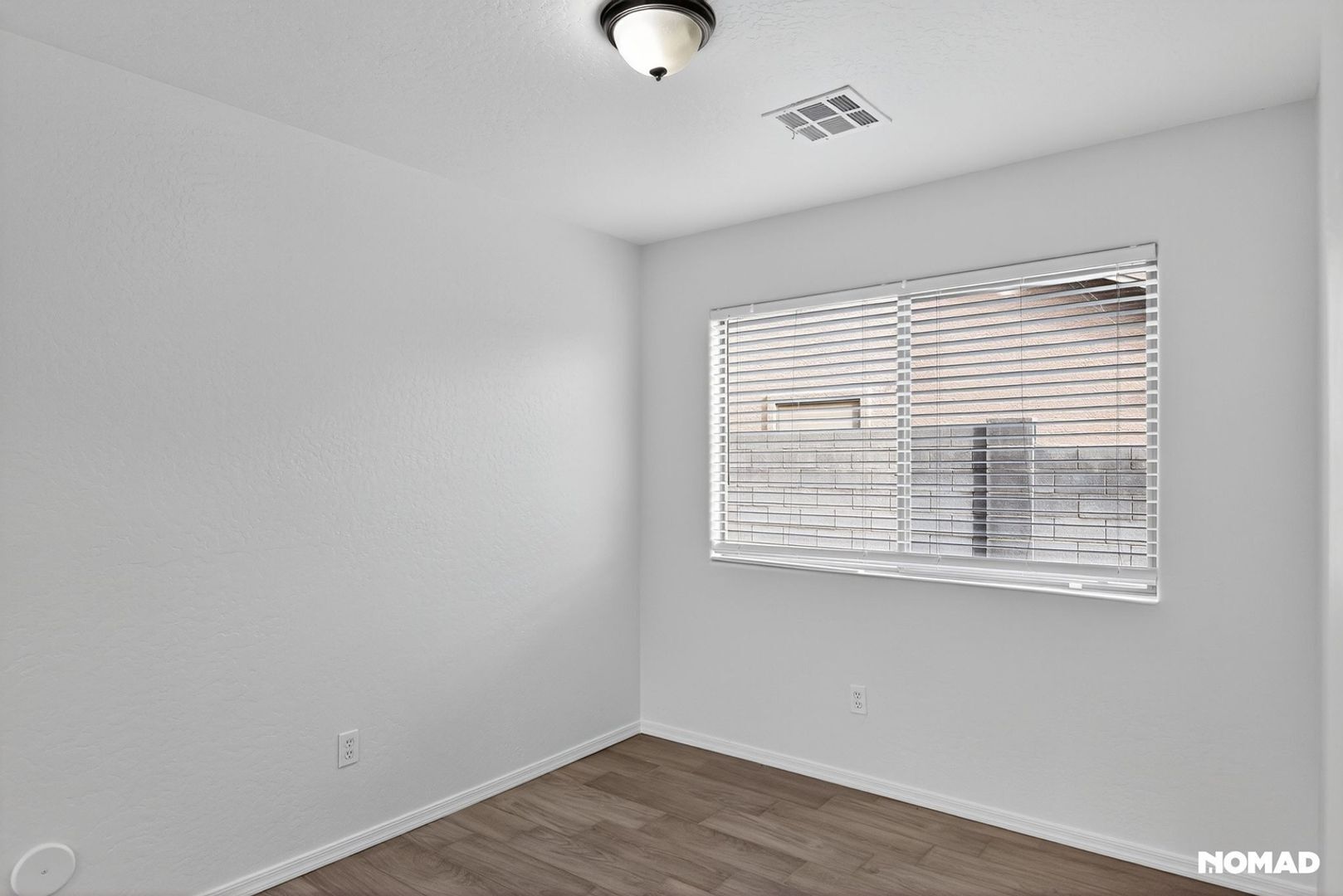 Building Photo - 7118 N 77th Dr