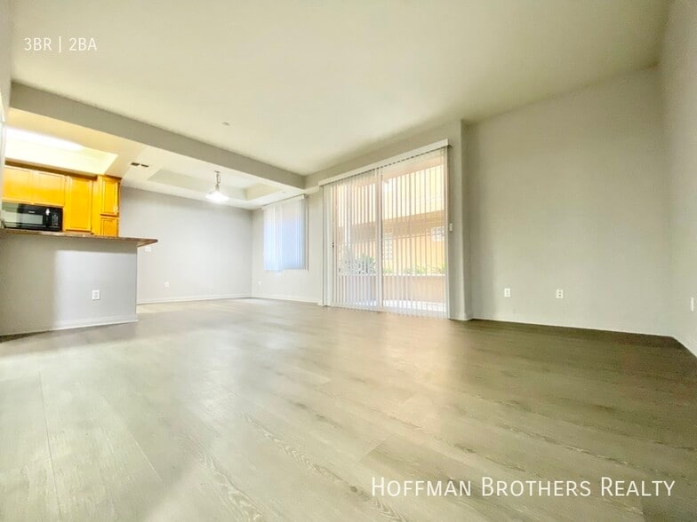 Building Photo - 3625 Jasmine Ave