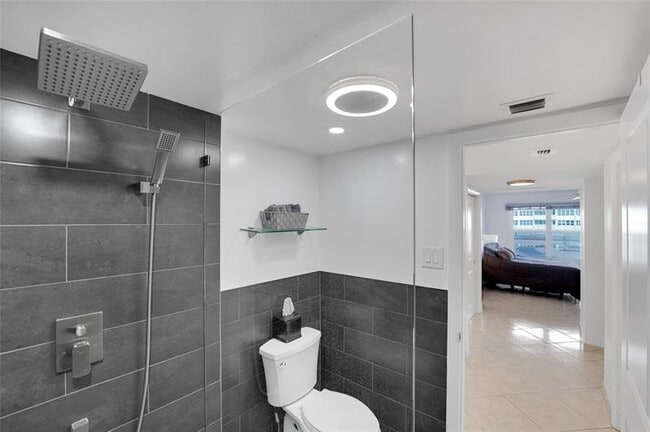 Building Photo - 3900 Galt Ocean Dr