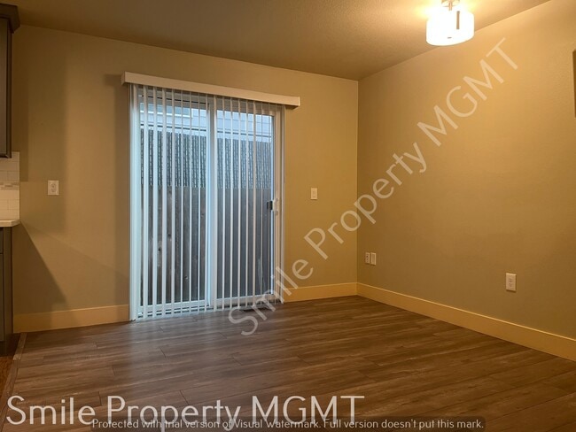 Building Photo - 5914 SE 136th Ave