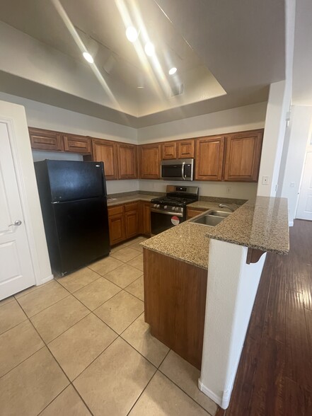 Building Photo - 8985 S Durango Dr