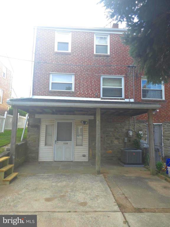 Building Photo - 1133 Cobbs St