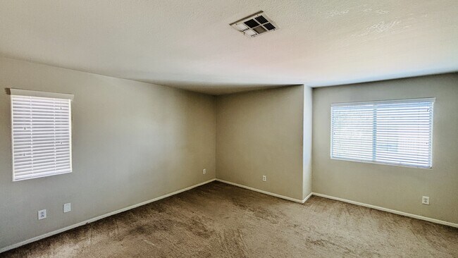 Building Photo - 5754 Wind Dancer Dr