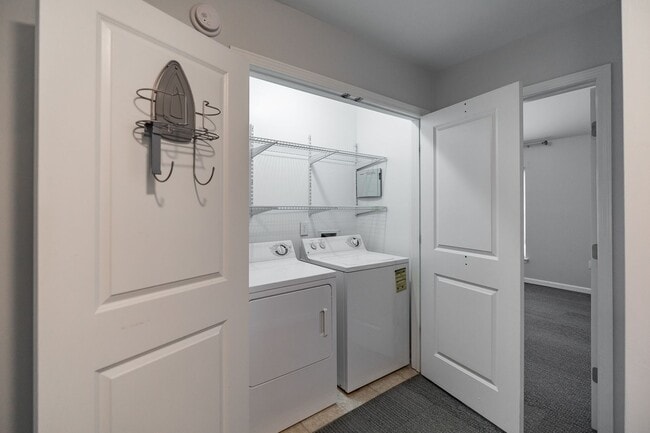 Building Photo - 3-Bedroom Townhouse in the Summit of Athens