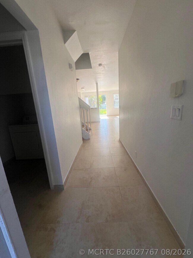 Building Photo - 4070 NW 91st Terrace