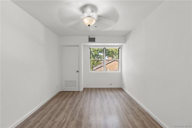 Building Photo - 501 N Barry Ave