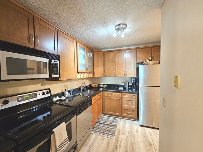 Building Photo - 440 N McClurg Ct