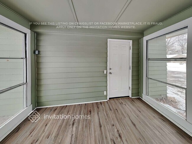 Building Photo - 2940 Orchard Ave N