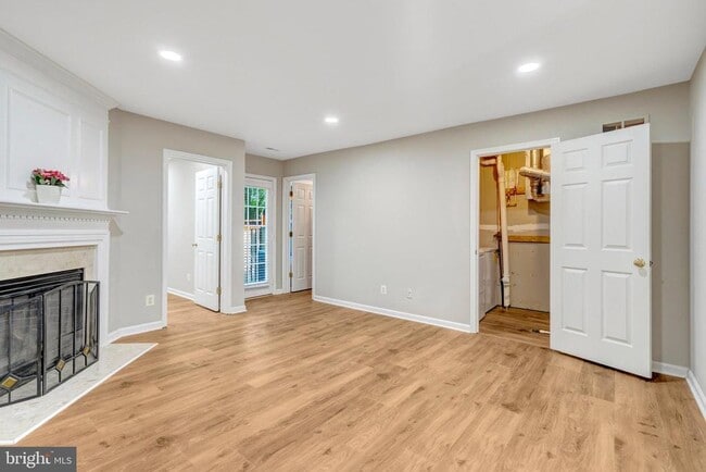 Building Photo - 13963 Gill Brook Ln