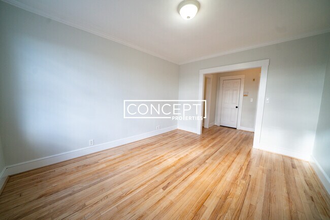 Building Photo - 56 Selkirk Rd