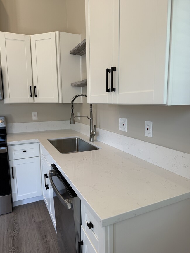 Primary Photo - 4542 3rd St