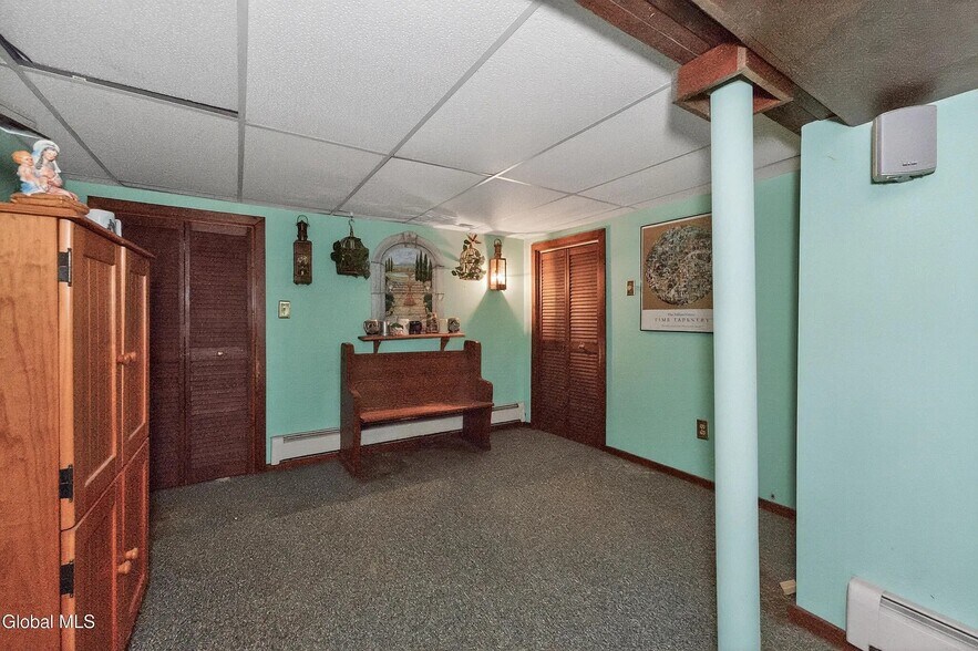 Building Photo - 1450 Baker Ave