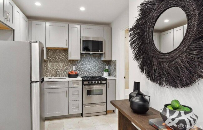 Building Photo - 2518 14th Ave