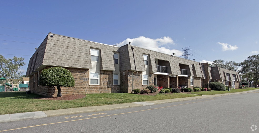 Baker Crossing Apartments - Coastline - VA