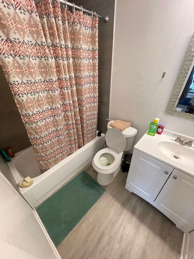 Building Photo - West Campus - San Gabriel Place - Fully Funished - Washer / Dryer - Huge Patio - $1400