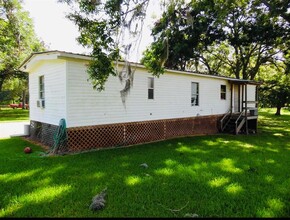 Building Photo - 547 Creekside Dr