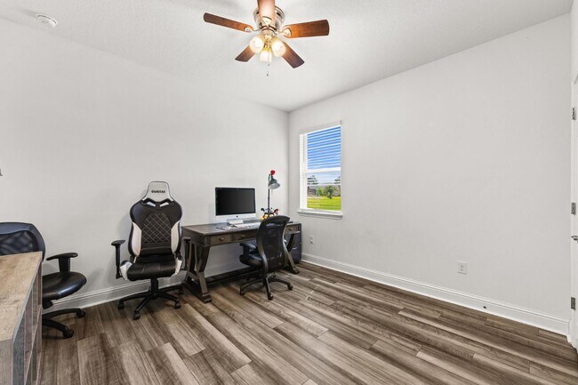 Building Photo - 173 Tournament Ln