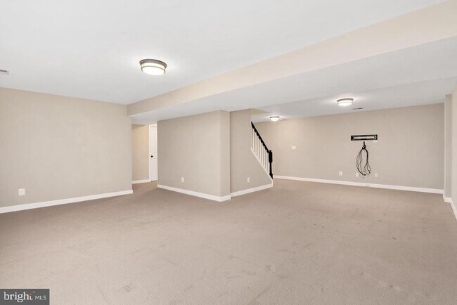 Building Photo - 3 Sewall Ct