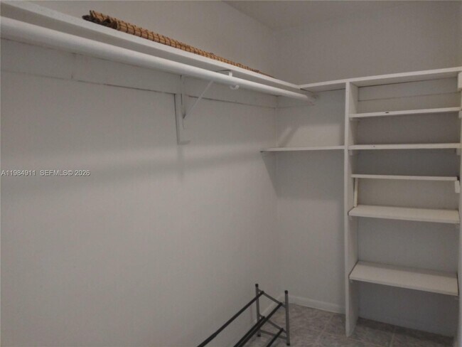 Building Photo - 7900 Tatum Waterway Dr