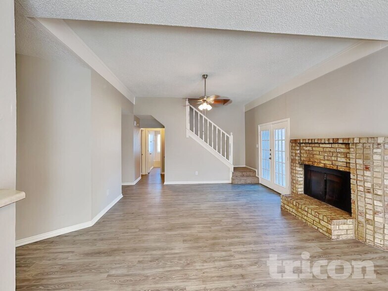 Building Photo - 1130 Dandelion Dr