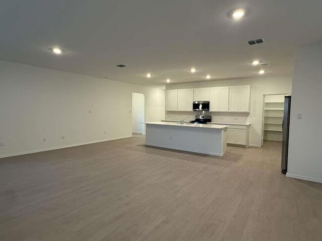 Building Photo - 18022 Lark Sparrow Dr