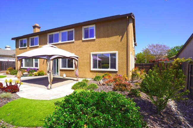 Building Photo - 1074 Vineyard Dr