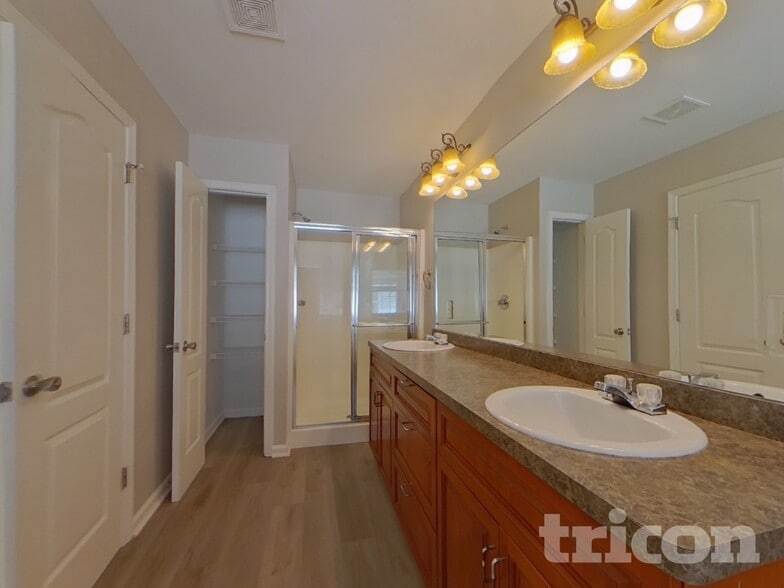 Building Photo - 4758 Arden Dr