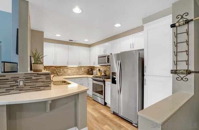 Building Photo - 1138 De Leon Dr