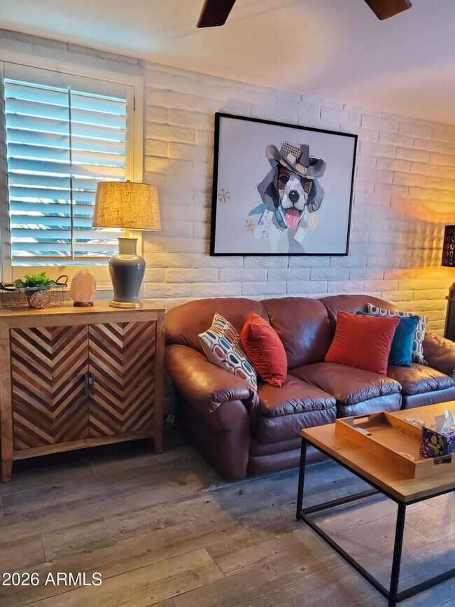 Building Photo - 3737 E Turney Ave