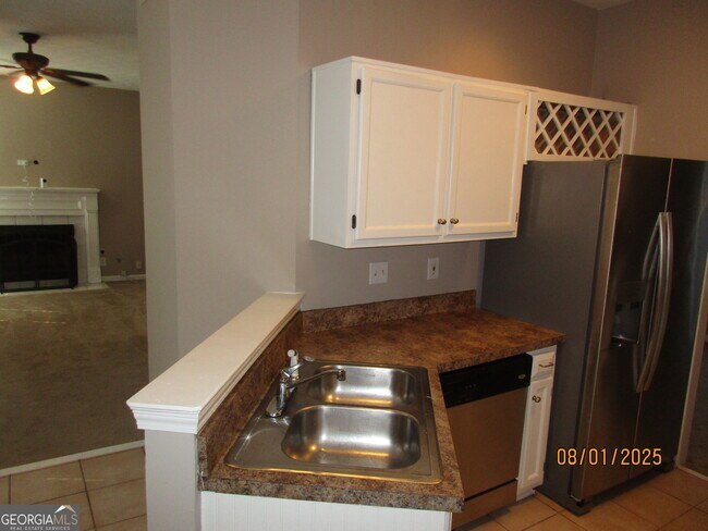 Building Photo - 6972 Harbor Town Way