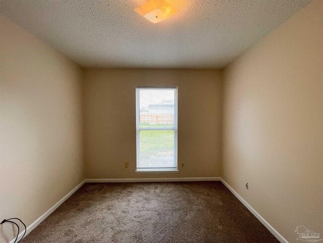 Building Photo - 3226 Santa Rosa Dr