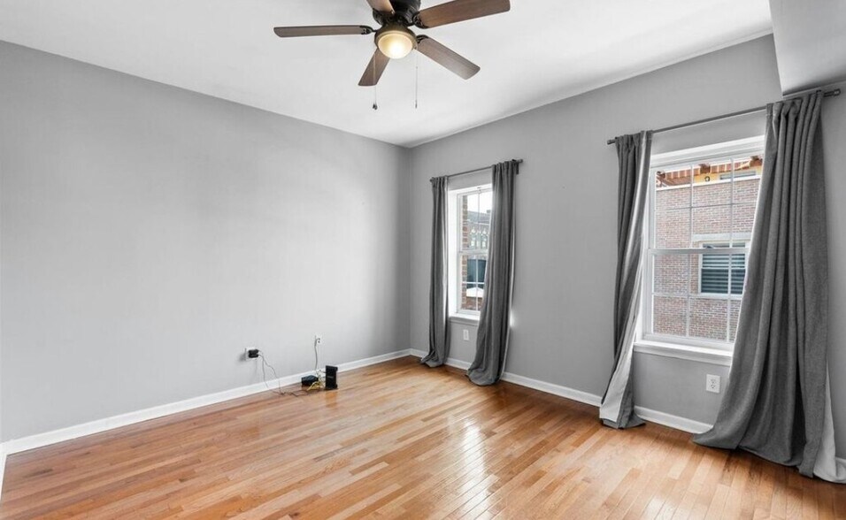 Building Photo - 1607 Manton St