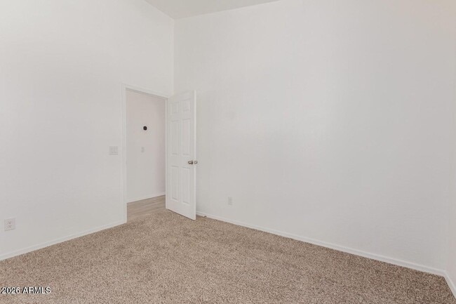 Building Photo - 8335 W Pineveta Dr