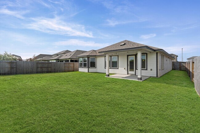 Building Photo - 10520 Deussen Ln