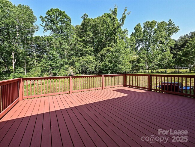Building Photo - 9565 Man O War Rd