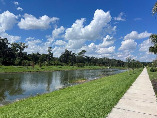 Building Photo - 14722 Outfitter St