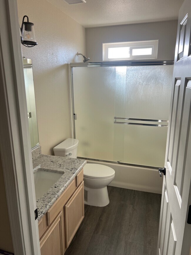 Building Photo - 3691 Tarpon Dr