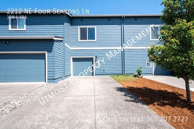 Building Photo - 2212 NE 4 Seasons Ln