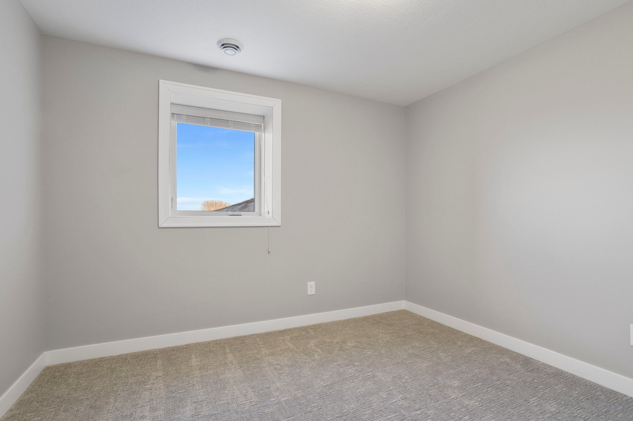 Building Photo - 1305 11th Ave NW