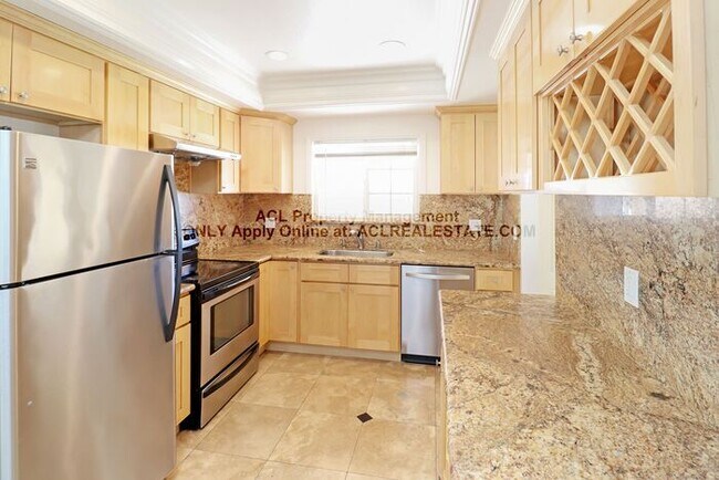 Building Photo - Beautifully updated, One Story Fremont Hom...